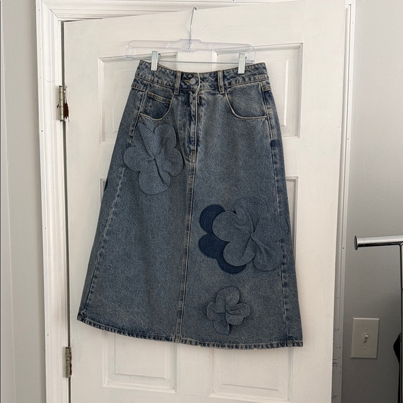 Jnby Dresses & Skirts - Chic Floral Embellished Denim Skirt